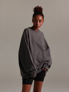 Editor's NotesComfy and cozy sweatshirt is made of 100% cotton. This sweatshirt goes well with every outfit.- Pullover closure- Logo printing at the back and front- Over fit- Dropped shoulder- Ribbed cuffsMeasurements (in.)M/L/XL- Shoulder: 22.83 in. / 24.40 in. / 25.19 in.- Chest: 23.62 in. / 24.40 in. / 25.19 in.- Sleeve: 29.52 in. / 31.49 in. / 32.28 in.- Total length: 26.77 in. / 27.55 in. / 29.13 in.Model infoHeight: 5'51 Fitting size MComposition & Care- 100% Cotton- Wash inside out- H Oversized Gray Crew Neck Sweater, Gray Relaxed Fit Fleece Sweater, Gray Drop Shoulder Sweater With Ribbed Cuffs, Solid Color Relaxed Fit Sweatshirt For Streetwear, Gray Oversized Drop Shoulder Sweatshirt, Oversized Gray Drop Shoulder Sweatshirt, Cozy Crew Neck Streetwear Top, Oversized Fleece Sweatshirt Basic Style, Comfy Gray Crew Neck Sweater