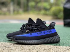 YEEZY BOOST 350 V2 'DAZZLING BLUE' Jordan 5