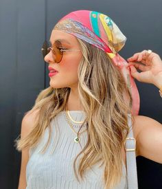 Best Coachella Outfits, Coachella Outfits, Silk Headscarf, White Boho Dress, Outfits Dresses, Outfits To Wear