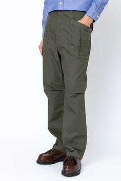 Tapered Leg Parachute Pants With Patch Pockets For Outdoor, Outdoor Parachute Pants With Patch Pockets And Tapered Leg, Long Pants Bottoms With Patch Pockets For Outdoor Activities, Relaxed Fit Outdoor Pants With Patch Pockets, Outdoor Trousers With Patch Pockets, Outdoor Utility Pants With Welt Pockets, Casual Hiking Bottoms With Patch Pockets, Relaxed Fit Pants With Patch Pockets For Outdoor, Relaxed Fit Pants With Patch Pockets For Outdoor Activities