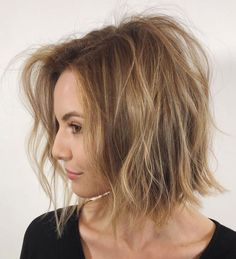 50 Trendy Short Hairstyles To Try Short Shag Haircuts, New Hair Trends, Ladies Hair, A Bob, Layered Bob Hairstyles, Short Bob Haircuts, Shag Haircut, Bob Haircuts, Popular Hairstyles