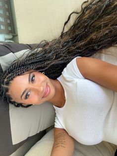 #lemonadebraids #lemonadetwist #lemonadefulani #goddessbraids #knotlessboxbraids #fulanitwist Mali Twist Braids, Lemonade Fulani Twist, Fulani Twist Hairstyles, Jumbo Fulani Braids, Fulani Twist, Vacay Hairstyles, Vacation Hair, Bohemian Twist, Vacation Hairstyles