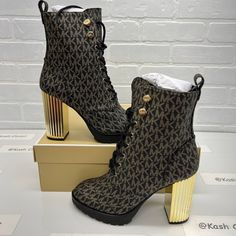 100% Guaranteed Authentic Michael Kors !! Firm Price !! Details : Mk Porter Logo Lace-Up Boot - Black/Gold Boot Logo-Print Canvas Lining: Polyester Sole: Rubber Almond Toe Zip Fastening Heel Height: 4” Heel Type: Galvanized Imported Color : Black/Gold Size : 7.5m (Also Available 7m, 7.5 M, 8.5m, 9m, 9.5m & 10 Ask For Availability) **Comes From Smoke & Pet Free Environment ** Gold Boots, Michael Kors Boots, Ankle Rain Boots, Brown Leather Ankle Boots, Buckle Ankle Boots, Big Girl Fashion, Block Heel Ankle Boots, Shearling Boots, Wedge Ankle Boots