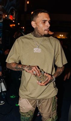 Chris Brown Concert Outfit, Chris Brown Aesthetic, Chris Brown Hair, Men Wardrobe, Dad Fits, Fall Baddie