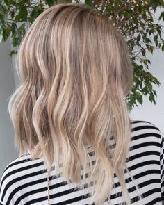 Air touch highlights. Blonde Hair. Natural Blonde hair color. Blunt hair cut. Soft highlights. Blonde face frame. Natural Blonde Hair With Highlights, Blonde Face Frame, Natural Blonde Hair Color, Blonde Hair Natural, Soft Blonde Highlights, Natural Blonde Hair, Best Blonde Hair, Soft Blonde Hair