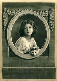 Vintage Dog Photos, Cats And People, Cat Vintage, Vintage Portraits, Cat Portraits