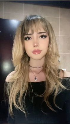 Blonde Grunge Girl, Girl Face Claims, E Girl Makeup, Portraits Of Women, Pretty Makeup Looks, Swag Makeup, Tiktok Fashion, Emo Makeup, Cute Makeup Looks