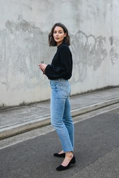 Black Pumps Outfit, Block Heels Outfit, Harper And Harley, Sara Donaldson, Pumps Outfit, Denim Street Style, Modern Street Style, Gala Fashion