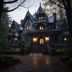 Gorgeous Victorian Gothic house in the woods. Gothic Style House, Vintage House Exterior, Houses In The Woods, Gothic Victorian Homes, Victorian Gothic House, Gothic Lifestyle, Luxury House Floor Plans