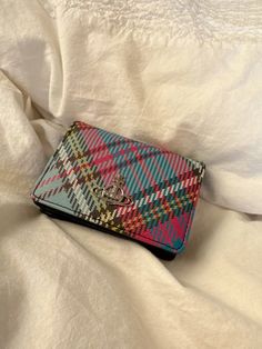 Aesthetic Wallet Vintage, Viviennewestwood Aesthetic, Aesthetic Wallet, Wallet Aesthetic, Wallet Inspiration, Vivienne Westwood Wallet, Cute Wallets, Best Wallet, Wallet Pattern