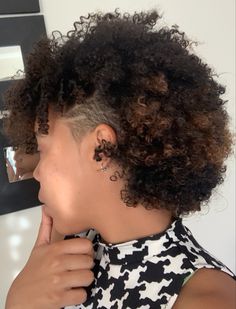 Short Black Hairstyles, Side Cuts, Short Curly Hair, Curly Hairstyle, Short Curly, Curly Hair, Black Hair, Curly Hair Styles