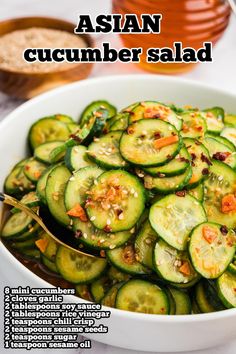 Spicy Dressing, Buns In My Oven, Asian Cucumber Salad, Yummy Dishes, Party Plan, Best Salad Recipes, Cucumber Recipes, Asian Cooking, Cucumber Salad