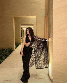 Saree Style, Ray Of Light, Traditional Indian Dress, Saree Designs Party Wear