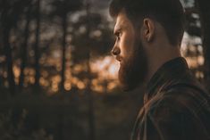 Discover effective tips and techniques to grow a thicker beard naturally. Enhance your beard growth journey with our comprehensive guide. Best Beard Oil, Patchy Beard, Beard Tips, Beard Wax, Thick Beard, Bald With Beard, Grow Beard, Beard Balm