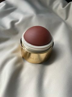 Merit Blush, 20th Birthday Wishes, Back To School Makeup, Makeup List, School Makeup, Vogue Beauty, Favorite Makeup Products, Makeup Items, Makeup Brands