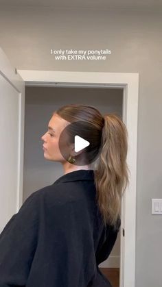 Leslie Catherine on Instagram: "pull through ponytail is a game changer 😍" Hairstyles Ponytail Braided, Center Part Ponytail, Hairstyles For Ponytails, Pulled Up Hairstyles, Cool Ponytail Hairstyles, Low Ponytail Wedding Hair, Pull Through Ponytail, Wellness Queen, Easy Ponytail Hairstyles