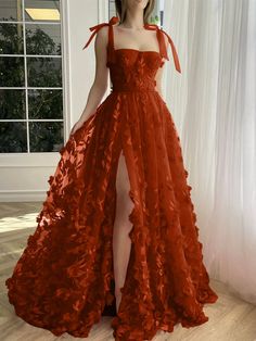 Auburn Prom Dress, Fall Prom Dresses, Dresses With Split, Red Lace Prom Dress, Long Prom Dresses, Color Fuchsia, Junior Bridesmaid, Floral Dresses, Junior Dresses