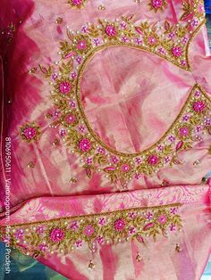 Green Saree With Pink Blouse Aari Work, Border Maggam Work Designs, Traditional Saree Blouse Designs, Butterfly Stitch, Mirror Pose, Patch Blouse, Magam Work, Green Sari