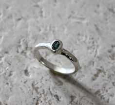 GREEN tourmaline silver ring Stone: Tourmaline Metal: 925 silver  Size: 60 FR PROCESSING TIME: -  3-5 days Don't hesitate to check more stone signet rings:  https://www.etsy.com/fr/shop/AtelierTiuh?section_id=32800820 Follow me on Instagram for more models: https://www.instagram.com/atelier_tiuh/?hl=fr Blue Aquamarine Ring, Signet Rings, Ring Mens, Ring Stone, Feb 5, Aquamarine Rings, Proposal Ring, Aquamarine Blue, Green Tourmaline