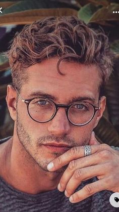 Top 50 Medium-Length Hairstyles for Men: Featuring Galleries and Videos | 50 of the Best Medium Hairstyles for Men (Gallery + Videos Included) Mens Wavy Haircuts, Mens Hairstyles Curly, Men's Curly Hairstyles, Mens Medium Length Hairstyles, Short Wavy Haircuts, Men Haircut Curly Hair, Mens Hairstyles Medium, Mens Hairstyles Thick Hair, Wavy Hair Men