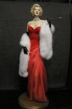 Marylin Monroe Dresses, Hollywood Outfit Ideas, Marilyn Monroe Red Dress, Old Hollywood Glam Dresses, Marylin Monroe Dress, Old Hollywood Outfits, Glamour Dress To Impress, Old Hollywood Glamour Dresses, Hollywood Glam Dress