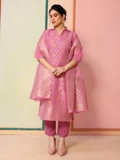 Pink Chanderi Pant Suit with Wevon Jacquard Designer Processing Time : 7 Business Days Work : Wevon Jacquard Designer Fabric:Top : Chanderi  Bottom : Chanderi Dupatta : Chanderi Color:Top : Pink Bottom : Pink Dupatta : Pink Salwar Kameez Mens, Wedding Ootd, Patiyala Dress, Chanderi Dupatta, Traditional Wedding Decor, Twitter Artist, Designer Kurti, Smart Dress, Abaya Dress