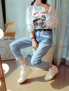 #korean, #fashion, #ootd More Twins Fashion, Korean Fashion Ideas, Fashion 80s, Vintage Outfit, Grunge Vintage, Korean Fashion Trends, Ulzzang Fashion