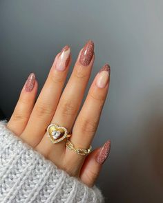 Gold Nails With Design, Copper Nails Designs, Copper Nails, New Years Nail Designs, Unghie Sfumate, New Years Eve Nails, Work Nails, New Year's Nails