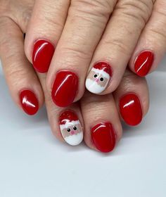 Christmas Nails Easy Kids, Easy Santa Nail Art, Santa Nail Art Christmas, Christmas Gel, Santa And Rudolph Nails, Christmas Red Nails Gel, Kids Christmas Nails Easy, Gel Nails Ideas Christmas