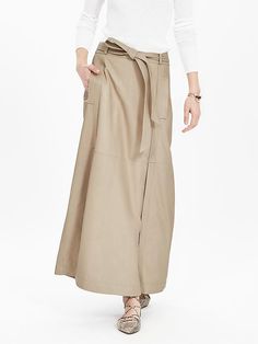 Limited Edition Natural Leather Maxi Skirt Br Monogram, Leather Maxi Skirt, Skirts Pleated, Maxi Styles, Diva Fashion, Women's Skirts, Fine Fabric, Plaid Skirts, Natural Leather