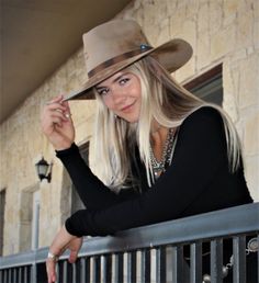 Pinchfront Crown Leather hatband with Turquoise steer skull 3 1/2" flat brim Fire branded cactus on crown Fire branded "C" logo Sizes S, M, L Horse Photography Ideas, Girl With Horse, American Cowgirl, Outfit Female, Classy Hats, Western Photography, Steer Skull, Country Style Outfits