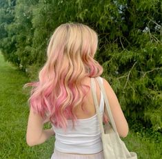 Blonde Sunset Hair, Light Pink Ends On Blonde Hair, Two Color Hair Dye Ideas Blonde, Rose Gold Streaks In Blonde Hair, Honey And Pink Hair, Blond With Pink Hair, Blonde To Pink Balayage, Blonde To Pink Ombre Hair