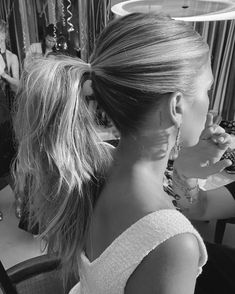 Formal Ponytail, Upper East Side Manhattan, 2023 Party, Bridal Hair Down, Lavish Lifestyle, Serena Van Der, Wedding Hair Up