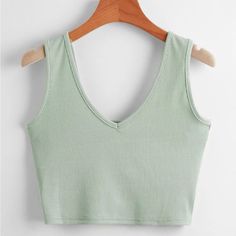 Xl Ribbed Solid Crop Tank Top. Never Worn Due To Being Too Big. Tight Tank Top, Solid Tank Tops, Top Shein, Green Tank Top, Cute Preppy Outfits, Cute Tank Tops, Summer Tank Tops, Shein Tops, Cute Simple Outfits