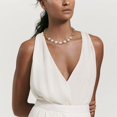 The DY Madison® Collection offers an elegant take on the classic chain, enhanced by the luster and beauty of pearls. 18-karat yellow goldCultured south sea white pearls, 12-13mmNecklace, 3.5mmPush clasp 22 December, Large Necklace, Bridal Engagement Rings, Disc Pendant, A Necklace, Initial Charm, High Jewelry, Link Necklace, David Yurman