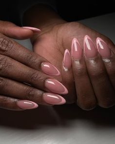 Almond Nails Pink, Classy Almond Nails, Almond Acrylic Nails Designs, Acrylic Nails Almond Shape, Black Almond Nails, Almond Nails French, Almond Shape Nails, Basic Nails, Classic Nails