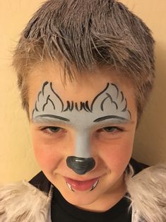 Werewolf Face Paint, Wolf Face Paint, Face Painting Halloween Kids, Dog Face Paints, Easy Halloween Face Painting, Wolf Makeup, Maquillage Halloween Simple