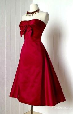 red short prom dress strapless evening dress sexy formal dress Red And Pink Dress Classy, 1960 Dresses Formal, Red 50s Dress, Christmas Fancy Outfit, Red Dresses Classy Short, 1950s Dress Formal, Red Short Prom Dress, Prom Dress Strapless, Short Red Prom Dresses