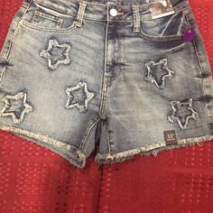 Beatiful Star Stressed Shorties Spring Star Print Jean Shorts, Spring Star Print Short Bottoms, Spring Star Print Short Length Bottoms, Shorts Women, Jean Shorts, Size 6, Womens Shorts, Stars, Grey