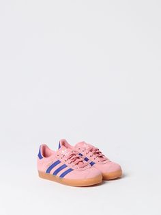 Sneakers ADIDAS ORIGINALS Kids color Pink Gazelle Adidas, Adidas Originals Sneakers, Baskets Adidas, Sneakers Adidas, Adidas Sneaker, Girls Shoes Kids, Pink Sneakers, Pink Adidas, Italian Fashion Designers