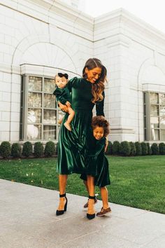 Aspen Winter, Ivy City Co, Family Christmas Pictures, Family Photoshoot Outfits, Family Holiday Photos