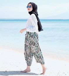 Overall Hijab, Beach Hijab, Sea Outfit, Trendy Dresses Summer, Hijab Collection