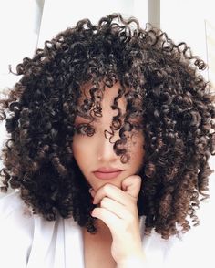 Curly Hair Inspiration, Beautiful Curls, Curly Girl Hairstyles, Curly Hair Tips, Long Curly Hair, Curly Girl, Love Hair, Curly Wigs, Big Hair