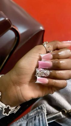 #nailsofinstagram #pink White Shirt Acrylic Nails, Shirt Acrylic Nails, Dip Nails With Tips, Nails With Tips, Tips Design, Dip Nails