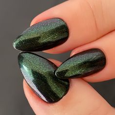 Hi all lovers of nail polish Eco Created Colors is a custom handmade 10 free, cruelty free, vegan polish 10 FREE IS BETTER FOR YOU AND ME! FOREVER GREEN- This shimmering green color is part of our winter/holiday collection. This jolly and sparkling green is so enticing it glistens at every motion. To get the best shelf life store in the bag provided and keep out of direct sunlight THIS IS VERY IMPORTANT. To achieve the look shown in the photos I applied 3 coats of FOREVER GREEN and always a quic Green Sparkle Nails, Nail Ideas Holiday, Forever Green, Green Nail Polish, Gel Nail Colors, Sparkle Nails