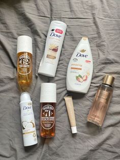 Dove - Sol de Janeiro 62&71 - Victoria secret - Summer Friday Vanilla Body Routine, Smell Good Aesthetic, Laneige Lip Glowy Balm, Profumo Victoria Secret, Lip Glowy Balm, Summer Friday, Laneige Lip, Hygiene Care