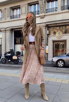 Best Winter Outfits, Ruffle Hem Skirt, Trendy Outfit Ideas, Color Combinations For Clothes, Body Outfit, Rock Outfit, Fall Outfit Ideas, Spring Skirts, Trendy Outfit