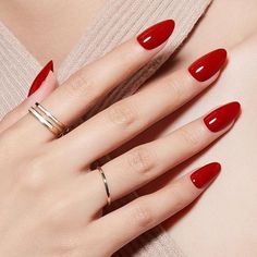 Holiday Nail Inspiration for Your Next Manicure - Jena Green Fall Press On Nails, Red Press On Nails, File Nails, Nails Press Ons, Nails Kit, October Nails, Short Almond