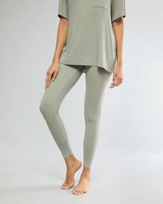 A ribbed texture enhances the skimming fit of this stretch rayon legging, featuring a high rise with faux snaps at the waist. High rise Fitted Faux snap front placket Rayon rib fabric Inseam: 27″ 96% Rayon 4% Spandex The Rib Snap Front Legging is styled with the Rib Boyfriend Sleep Tee. Solid Ribbed Leggings For Loungewear, Solid Color Ribbed Leggings For Loungewear, Solid Color Elastane Leggings For Loungewear, Casual Solid Ribbed Leggings, Casual Solid Color Ribbed Leggings, Ribbed Casual Leggings For Loungewear, Casual Ribbed Leggings For Loungewear, Versatile Tights For Loungewear, Versatile Solid Tights For Loungewear