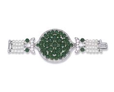 AN EXQUISITE ART DECO EMERALD AND DIAMOND BRACELET, BY CARTIER Mughal Jewelry, Doris Duke, Art Deco Emerald, Cultured Pearl Bracelet, Art Deco Bracelet, David Webb, European Cut Diamonds, Art Deco Diamond